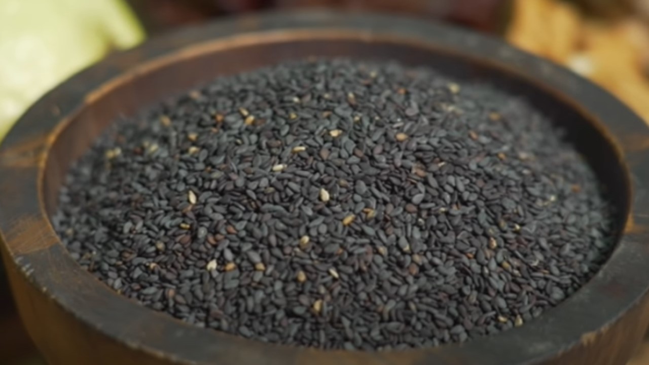 Black Foods for a Healthy Winter