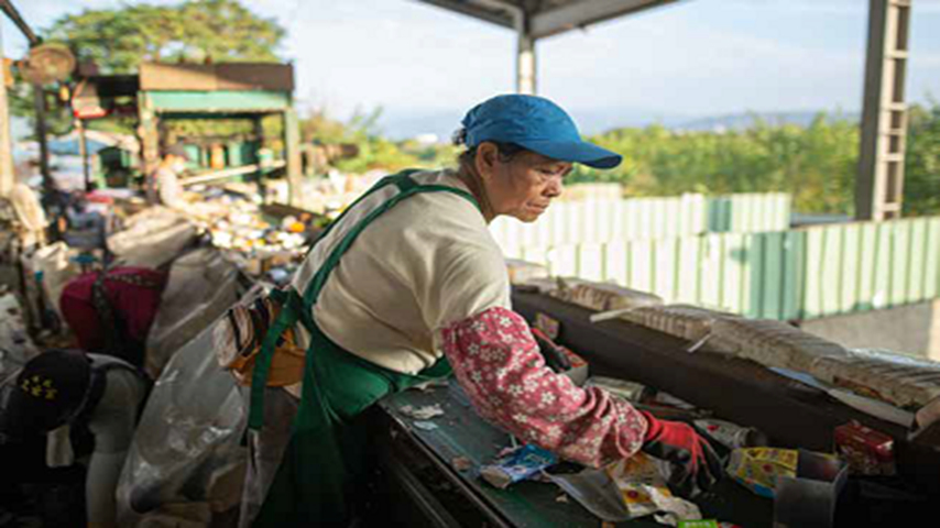 Reducing Trash:A Lesson for Taiwan