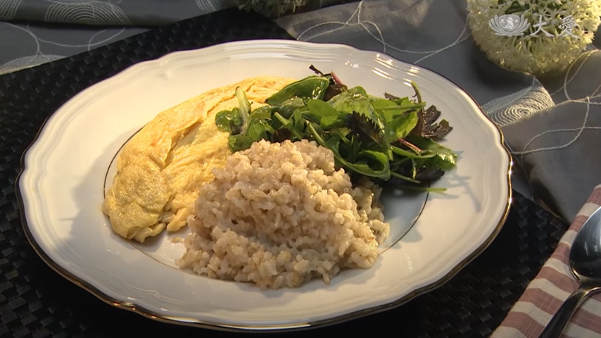 Spinach Omelet with Brown Rice